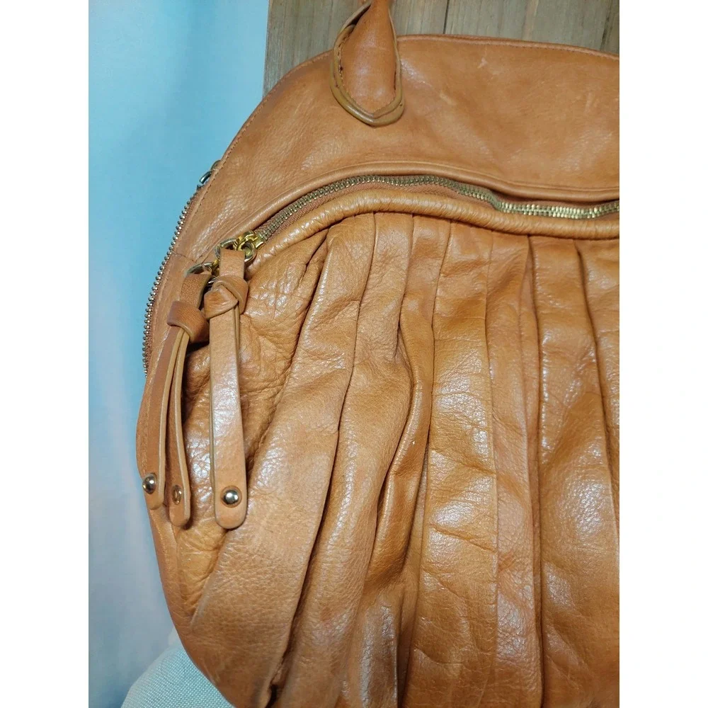 Sabina item specifics
